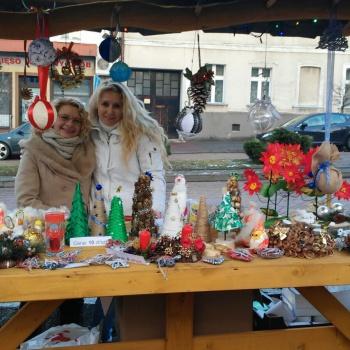 Jarmark Bożonarodzeniowy w Woźnikach - stoisko świąteczne