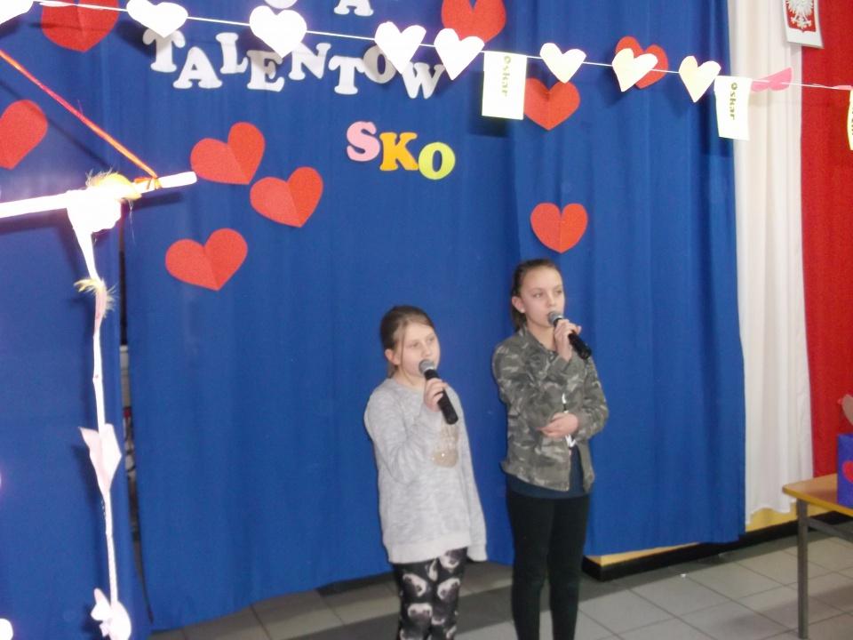 Talenty wokalne Karoliny i Oli