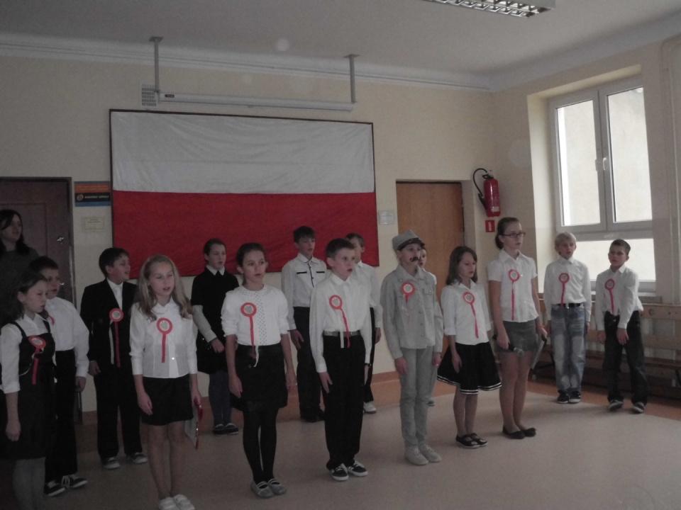 Piękna lekcja patriotyzmu – Narodowe Święto Niepodległości w naszej szkole.