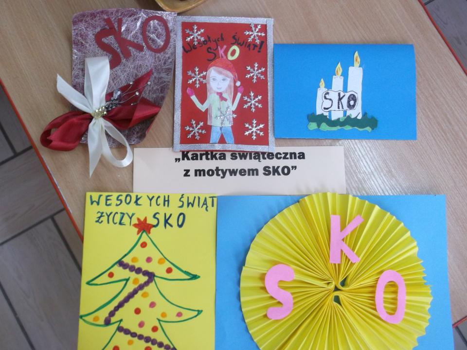 Wystawa prac konkursowych - kartki świąteczne z motywem SKO