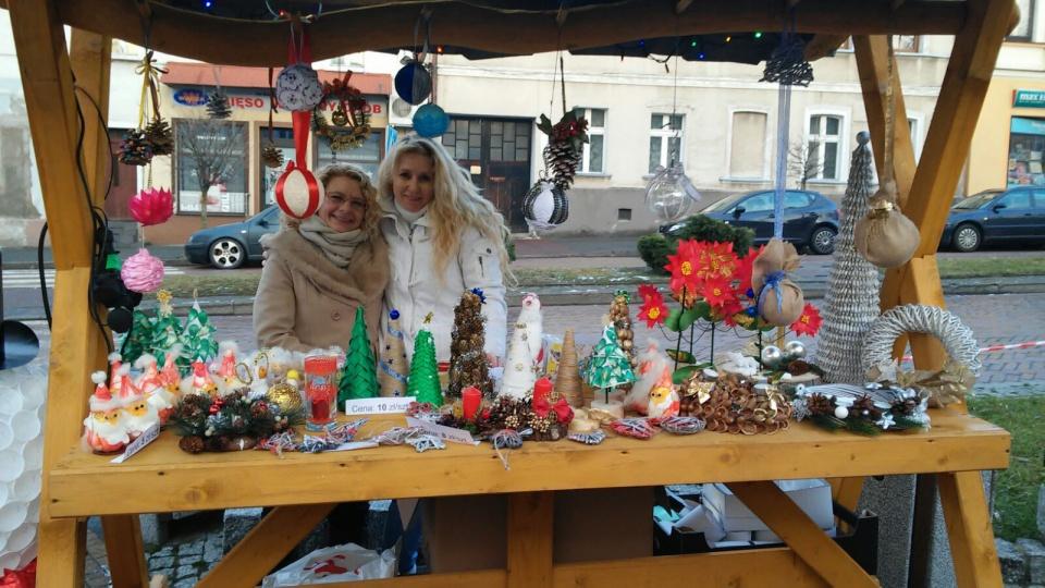 Jarmark Bożonarodzeniowy w Woźnikach - stoisko świąteczne