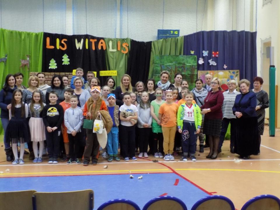 Wystawienie sztuki "Lis Witalis" dla rodziców uczniów klasy IIIB oraz zaproszonych gości.
